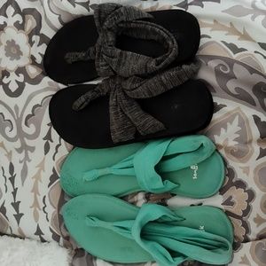 - Women's size 9 sandals teal sanuk brand and black ones from target